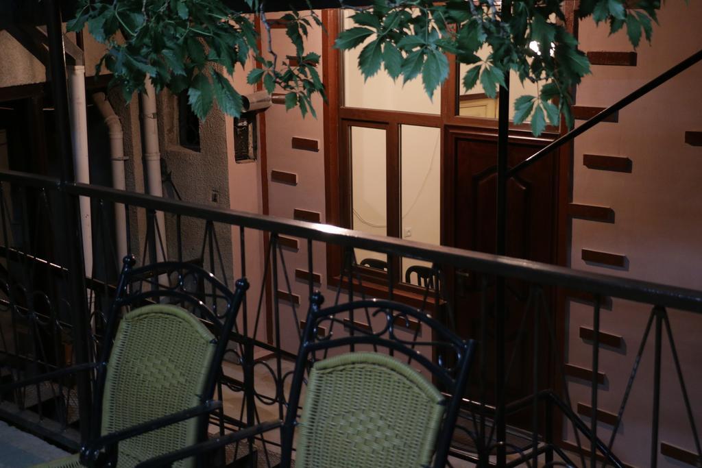 Shara Talyan Guest House & Tours Erivan Exterior foto